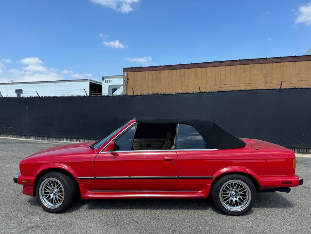 BMW Série 3 - 325 IA E30 CABRIOLET rouge BVA 1990