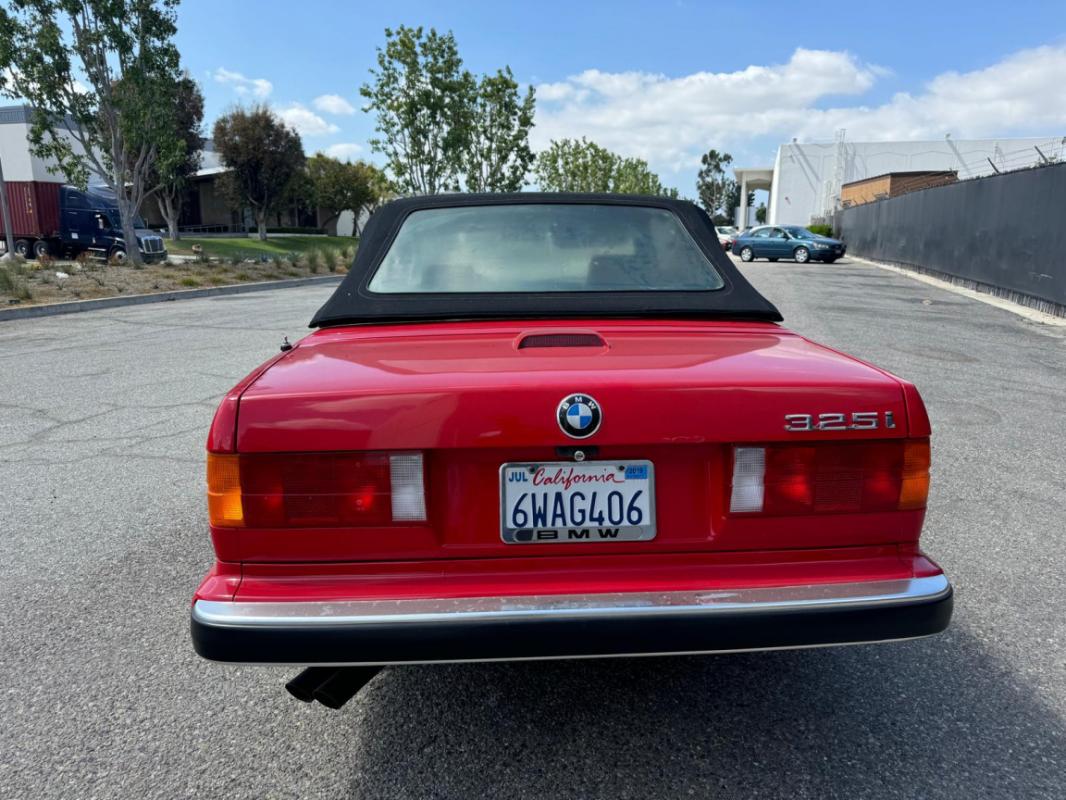 BMW Série 3 - 325 IA E30 CABRIOLET rouge BVA 1990