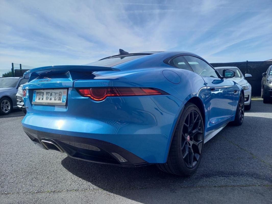 Jaguar F-Type - Coupe P300 Quickshift R-DYNAMIQUE - GARANTIE 12 MOIS