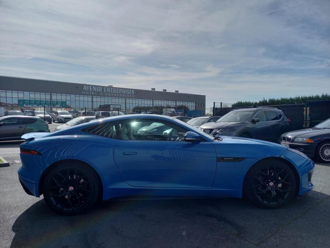 Jaguar F-Type - Coupe P300 Quickshift R-DYNAMIQUE - GARANTIE 12 MOIS