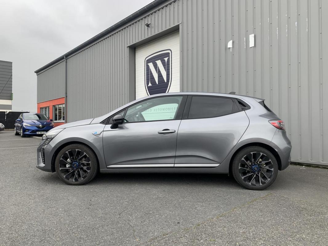 Renault Clio - 1.6 E-Tech FULL Hybride 145 CH Esprit Alpine - 1ère MAIN GARANTIE CONSTRUCTEUR 04/2026
