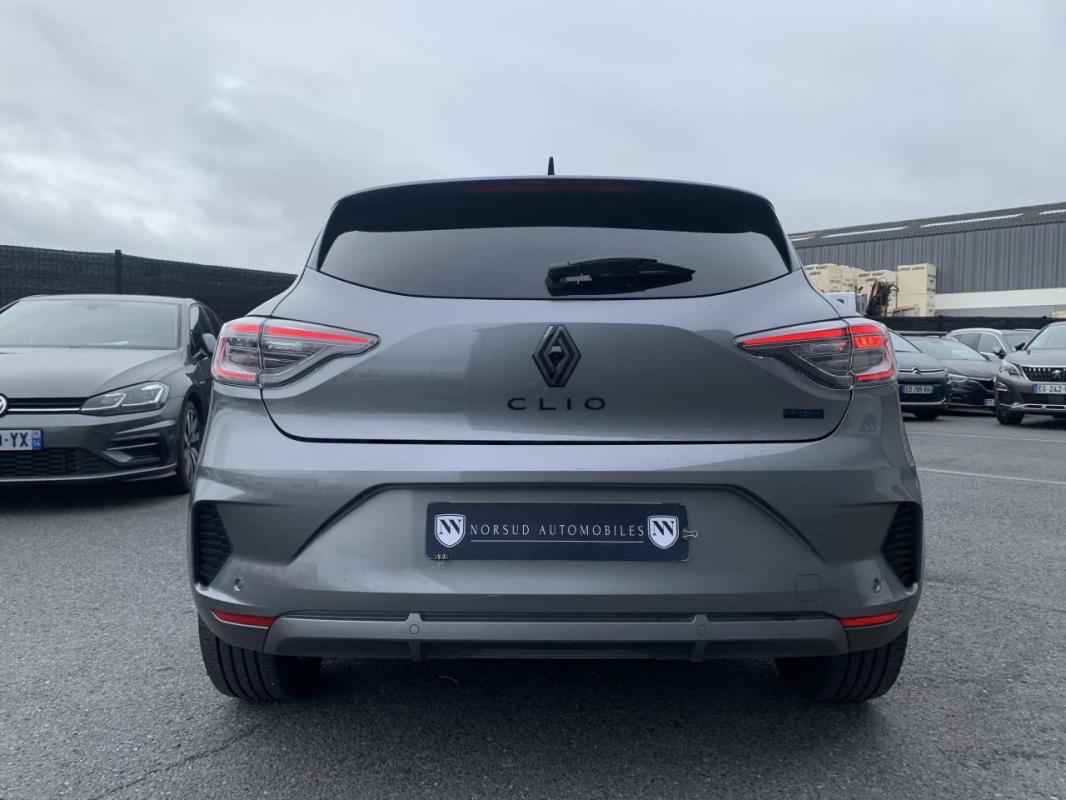 Renault Clio - 1.6 E-Tech FULL Hybride 145 CH Esprit Alpine - 1ère MAIN GARANTIE CONSTRUCTEUR 04/2026