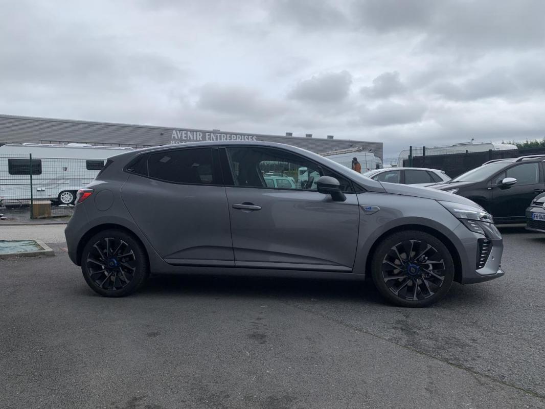 Renault Clio - 1.6 E-Tech FULL Hybride 145 CH Esprit Alpine - 1ère MAIN GARANTIE CONSTRUCTEUR 04/2026