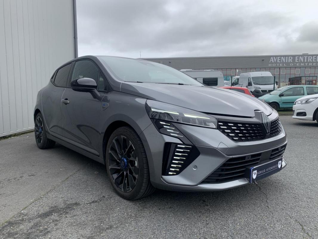 Renault Clio - 1.6 E-Tech FULL Hybride 145 CH Esprit Alpine - 1ère MAIN GARANTIE CONSTRUCTEUR 04/2026